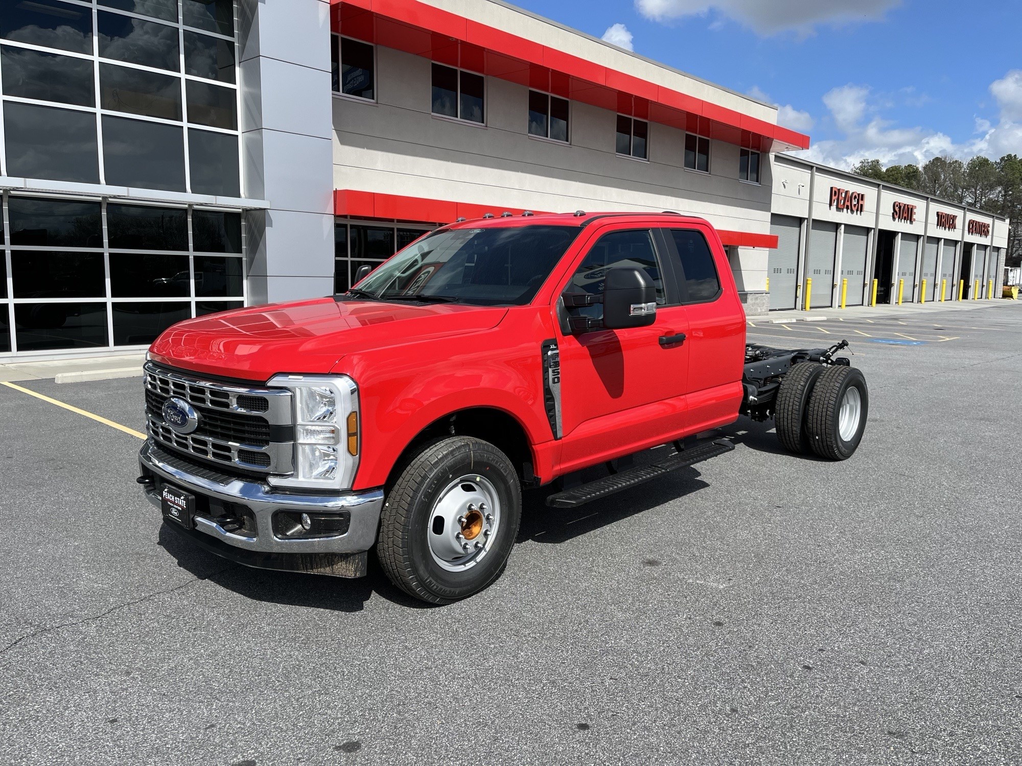 2026 Ford F-350 Super Duty Chassis Cab
