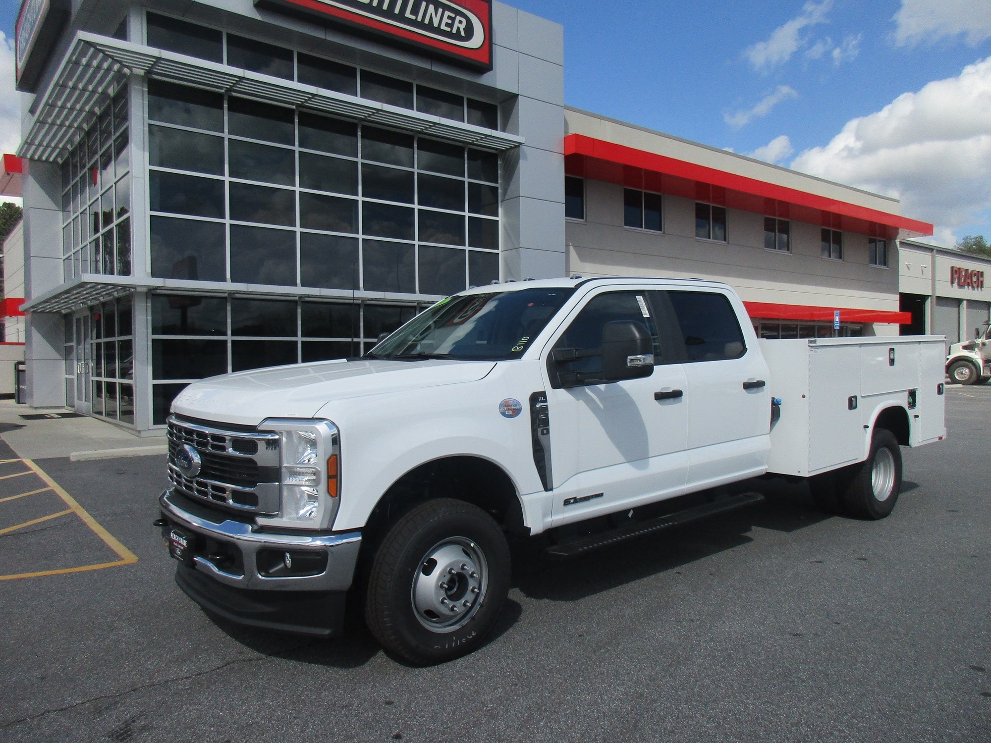 2026 Ford F-350 Super Duty Chassis Cab