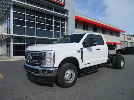 2026 Ford F-350 Chassis TRUCK