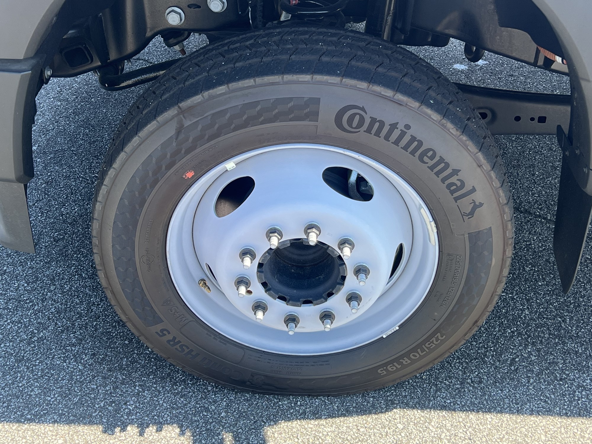 2026 Ford F-450 Super Duty Chassis Cab XL - Photo 24