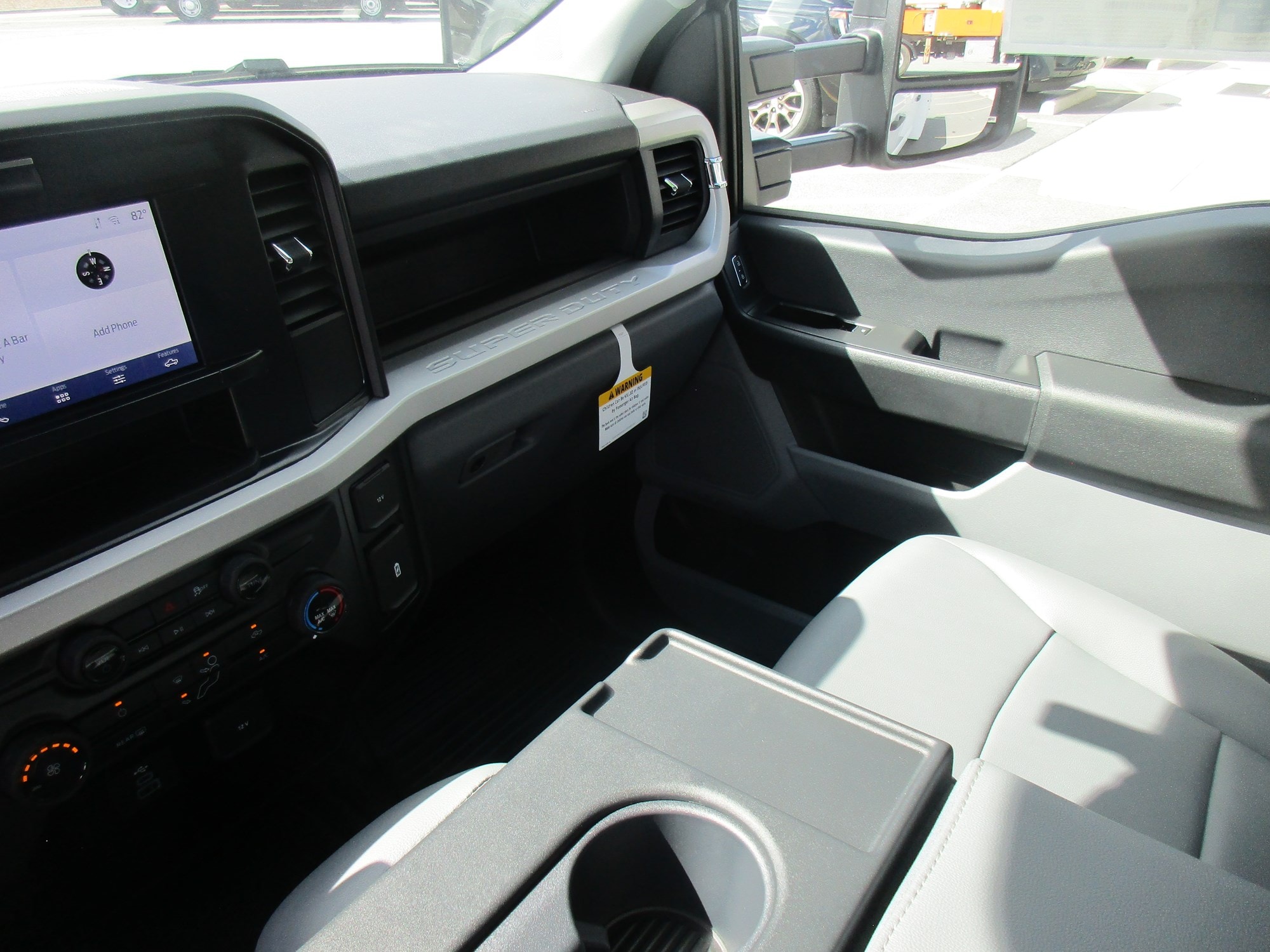 2026 Ford F-350 Super Duty Chassis Cab XL - Photo 9