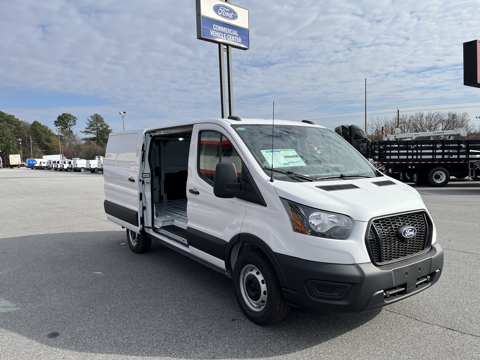 2026 Ford Transit Van Base's photo