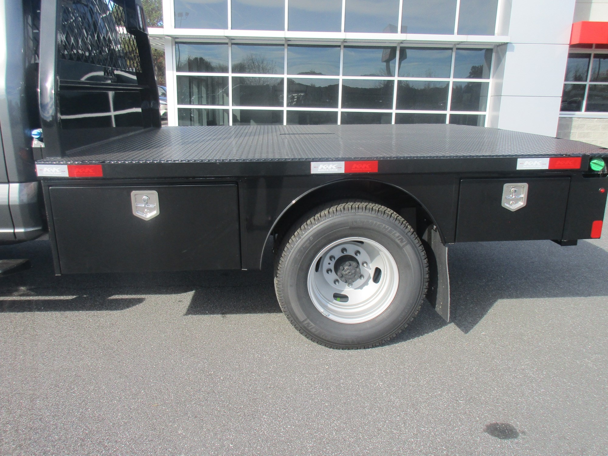 2026 Ford F-350 Super Duty Chassis Cab XL - Photo 9