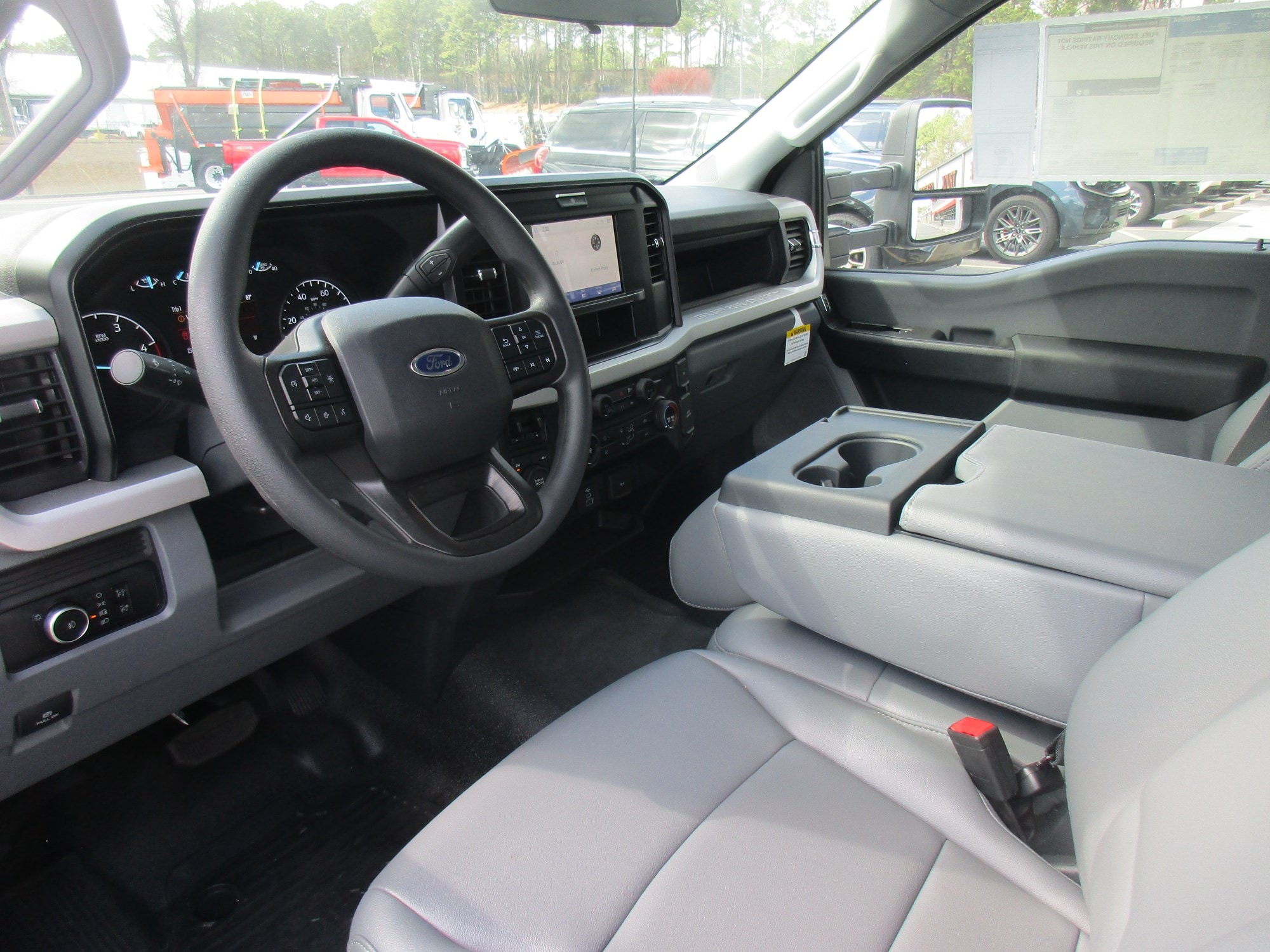2025 Ford F-550 Super Duty Chassis Cab XL - Photo 15