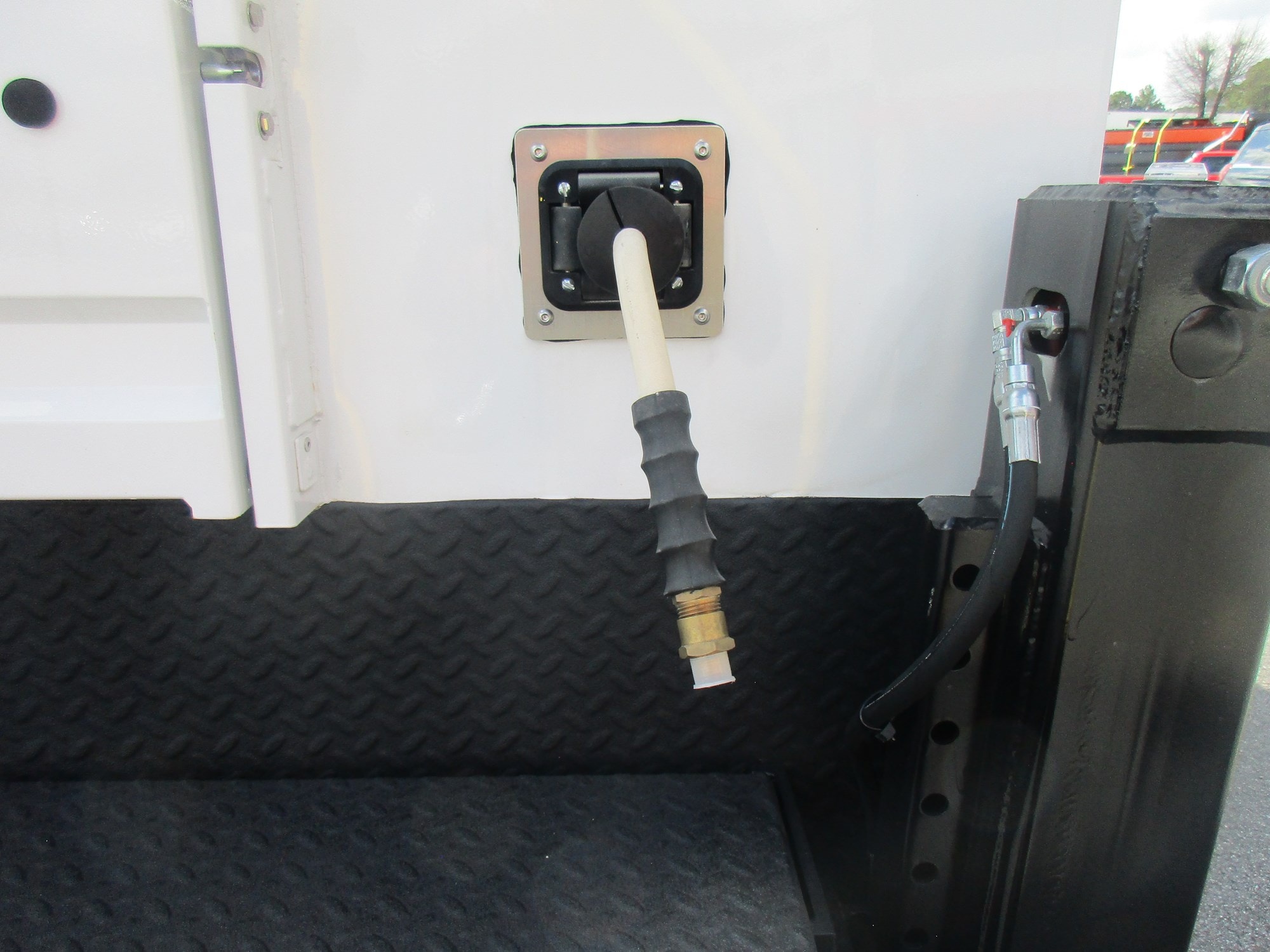 2025 Ford F-550 Super Duty Chassis Cab XL - Photo 10