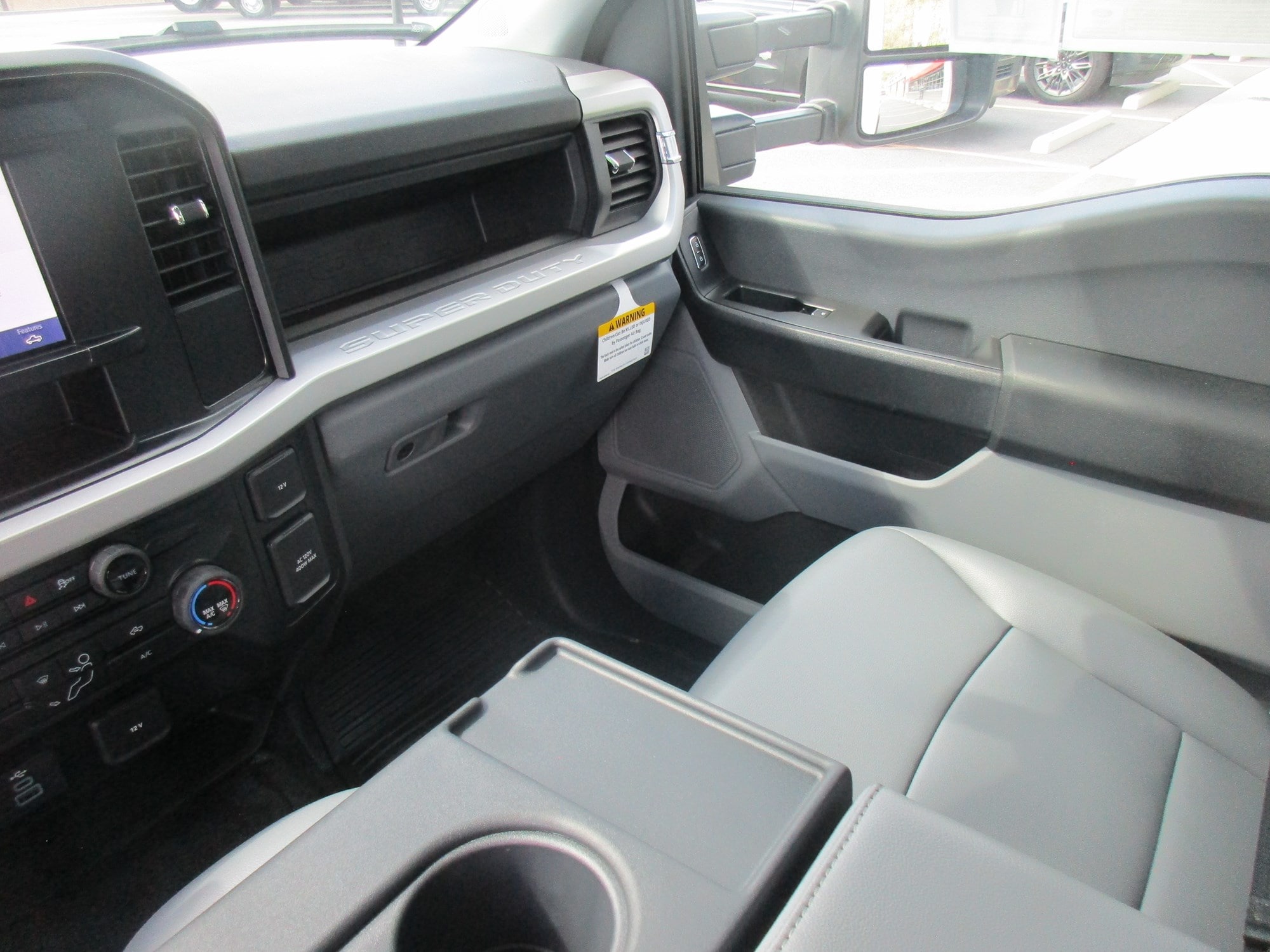 2025 Ford F-550 Super Duty Chassis Cab XL - Photo 16