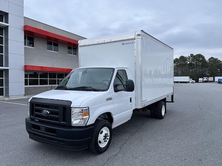 2024 Ford E-450 Cutaway Base VAN