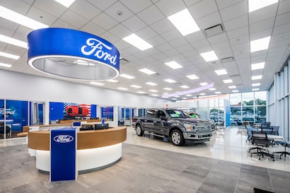 Friendly New Ford Dealer