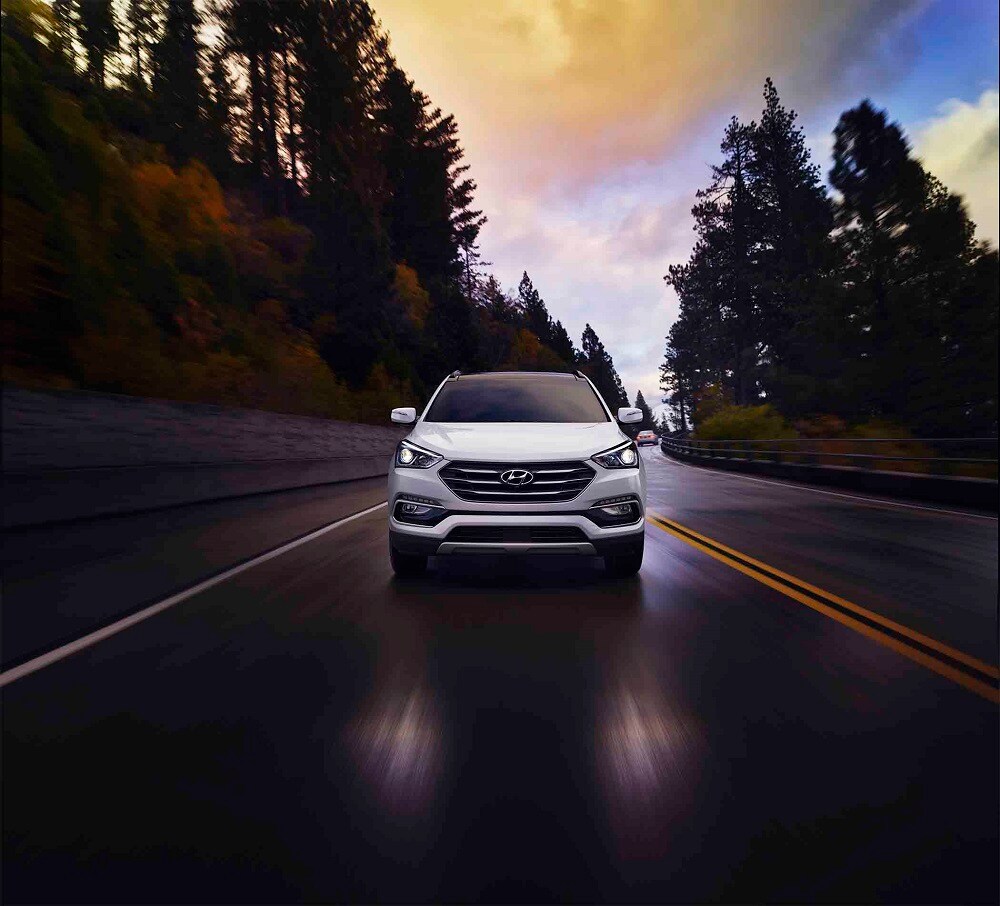 2019 White Hyundai Santa Fe