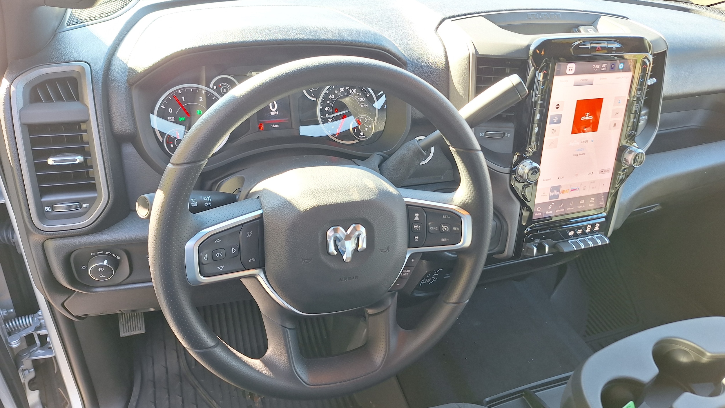 2026 RAM 2500 Tradesman - Photo 14