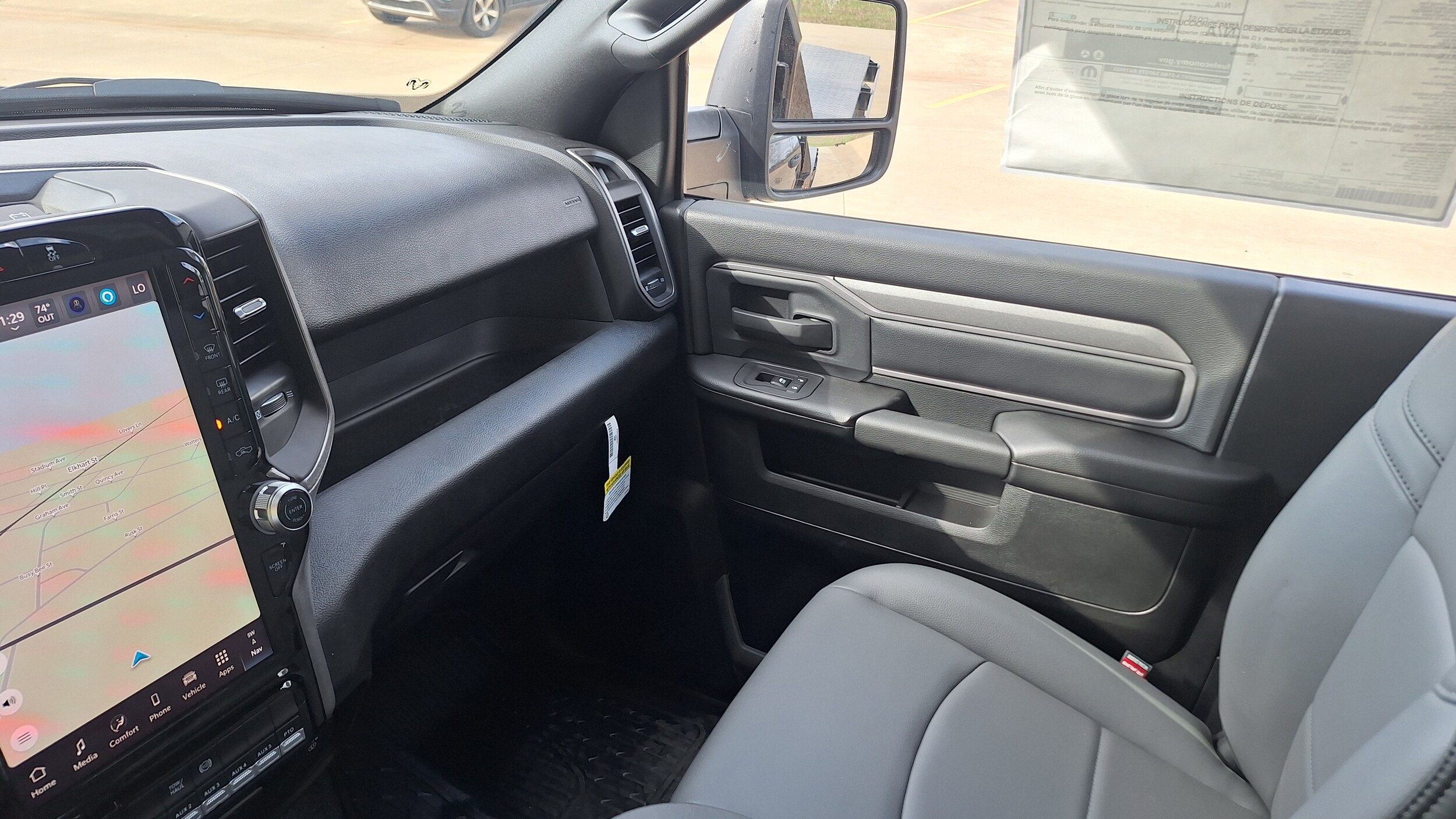 2026 RAM 3500 Chassis Tradesman - Photo 29