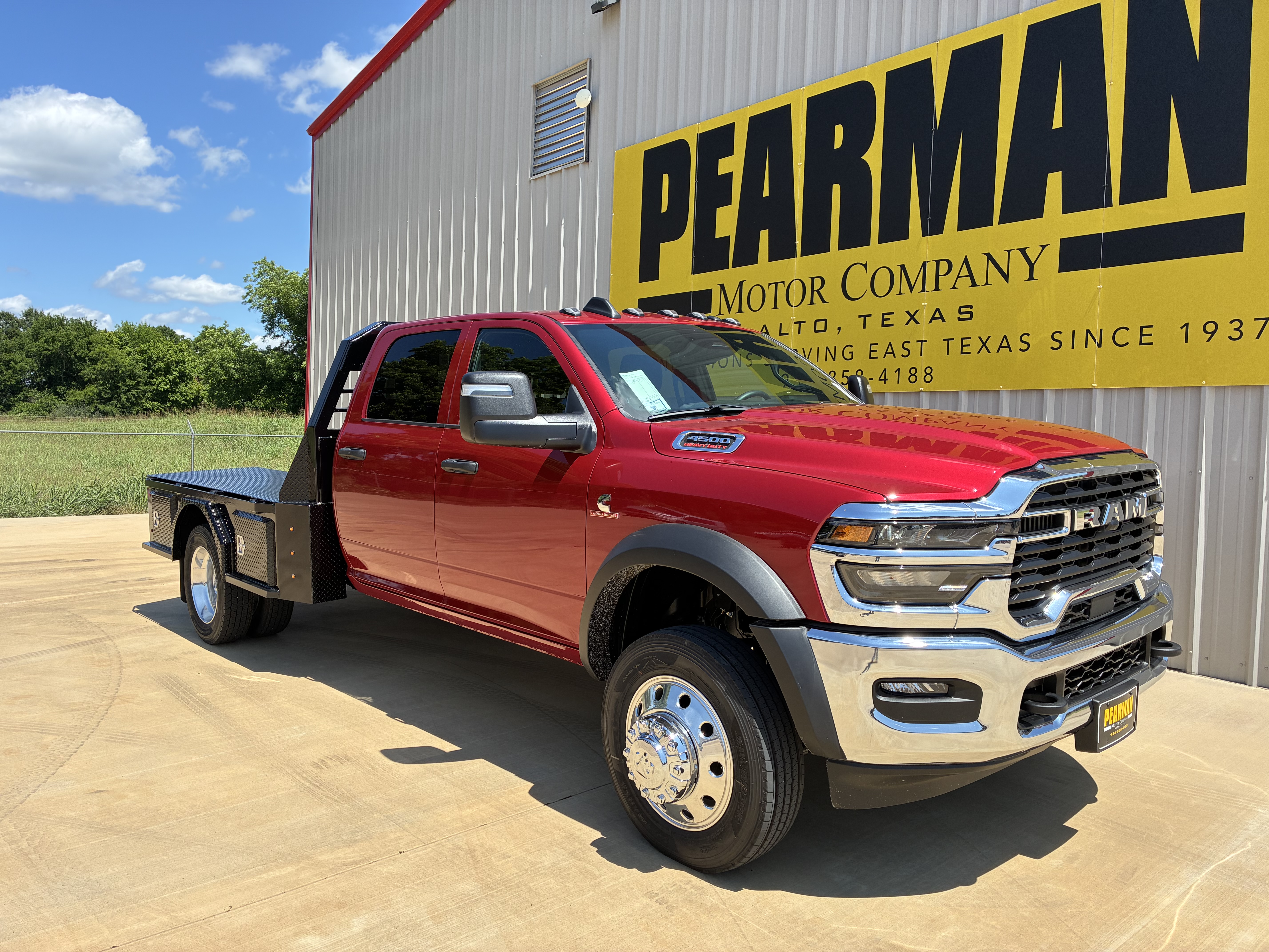 New 2026 Ram 4500 Chassis Cab TRADESMAN CREW 4X4 60' CA Pickup