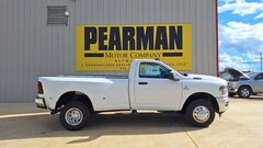 2026 Ram 3500 TRADESMAN REGULAR CAB 4X4 8' BOX Pickup TG166180
