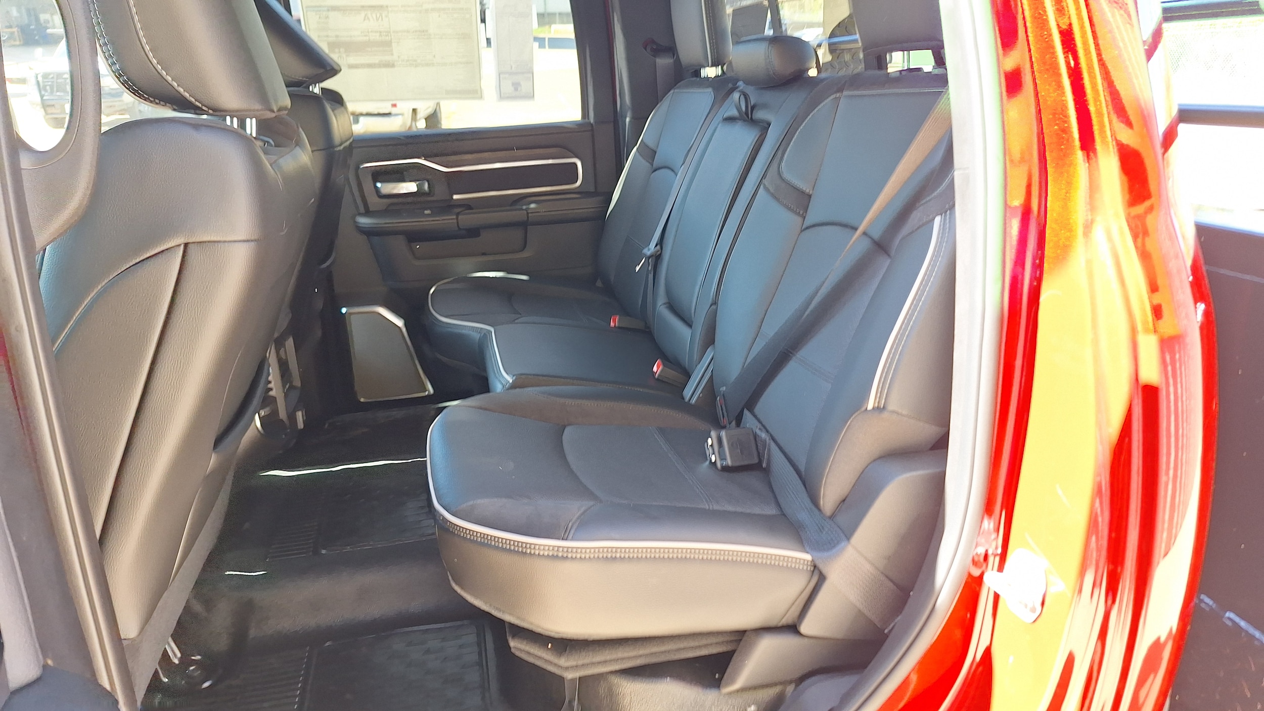 2026 RAM 3500 Chassis Big Horn - Photo 36
