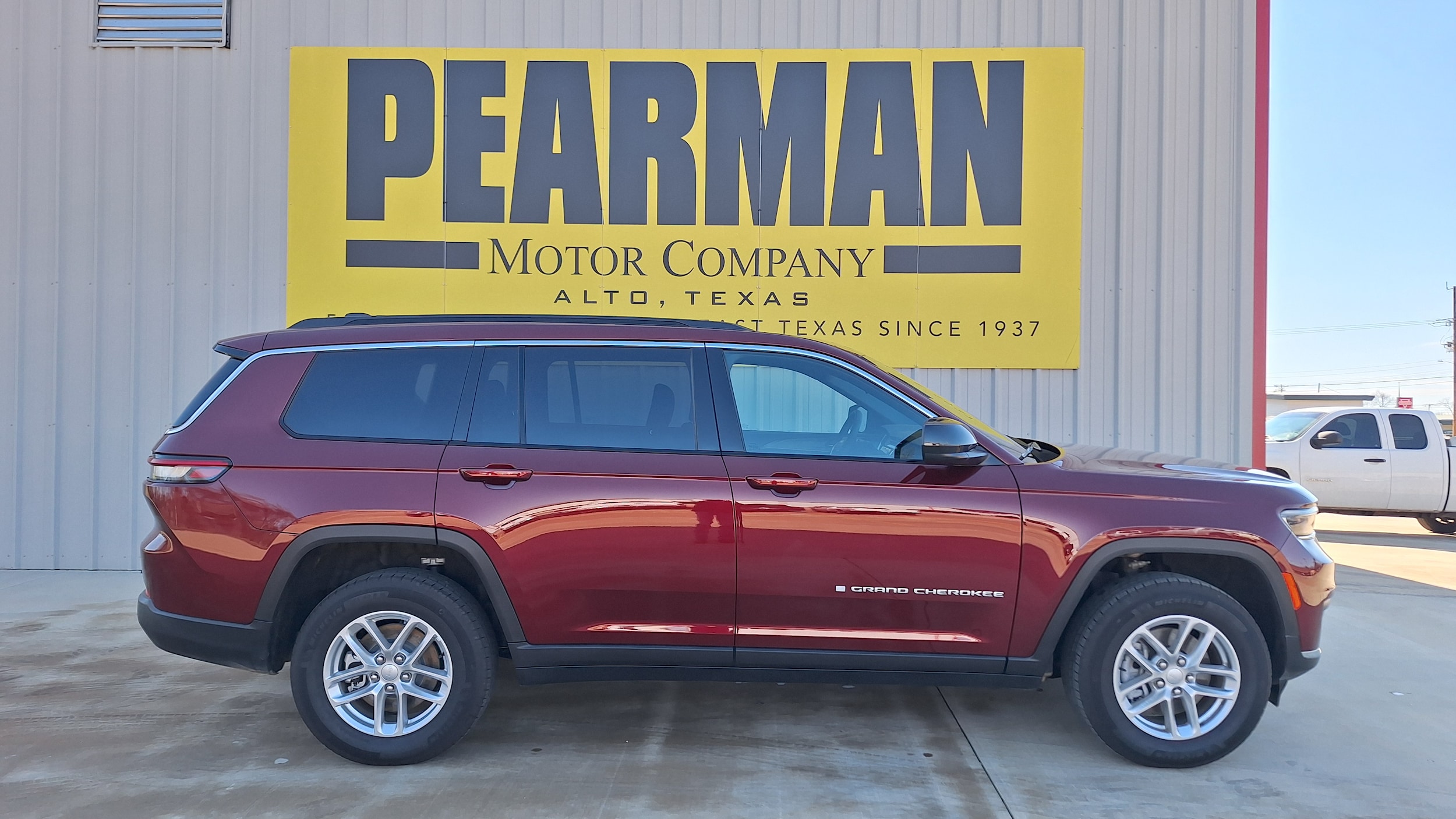 2025 Jeep Grand Cherokee L Laredo