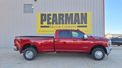 2026 Ram 3500 LARAMIE CREW CAB 4X4 8' BOX Pickup TG179058