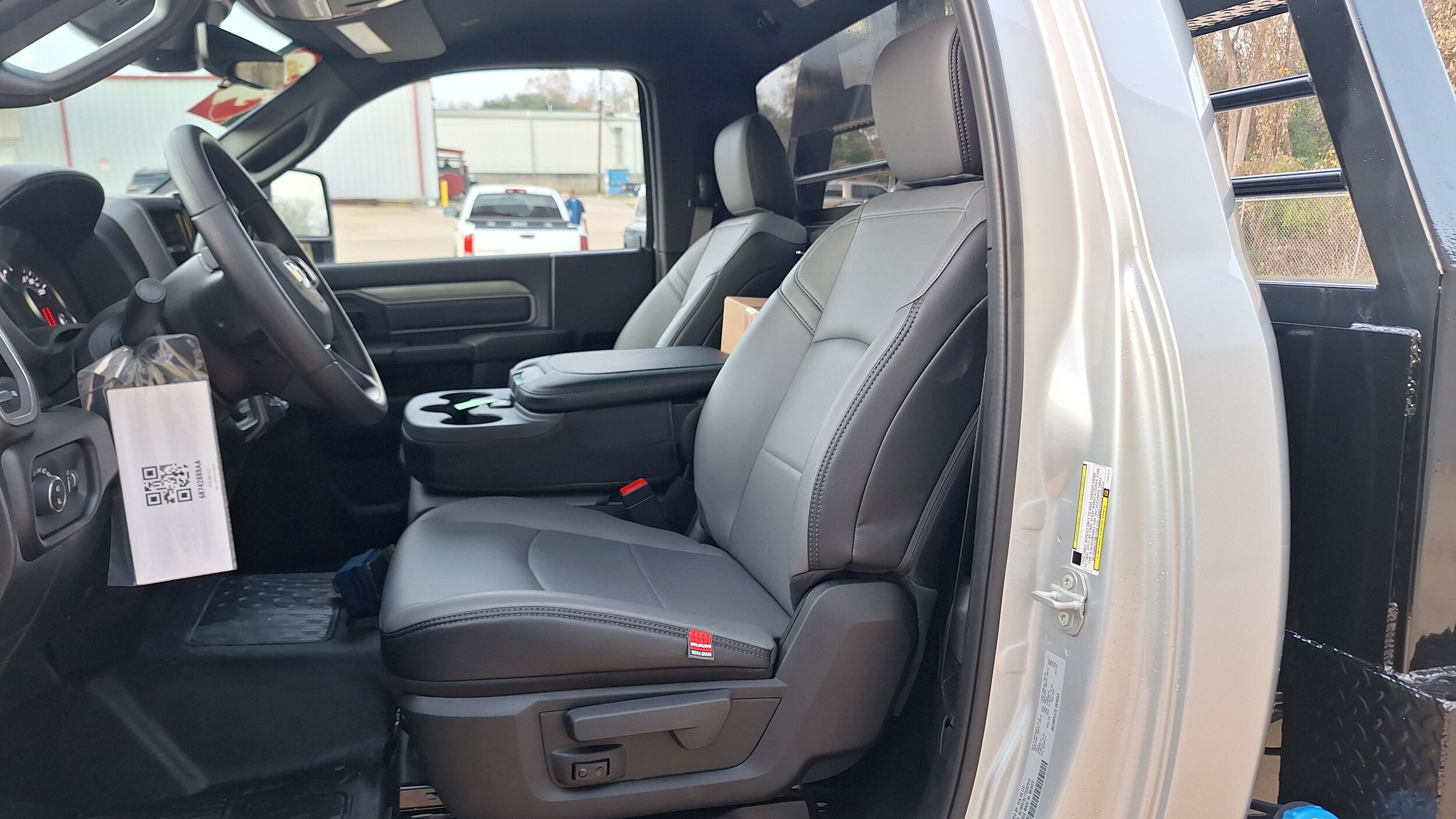 2026 RAM 3500 Chassis Tradesman - Photo 14