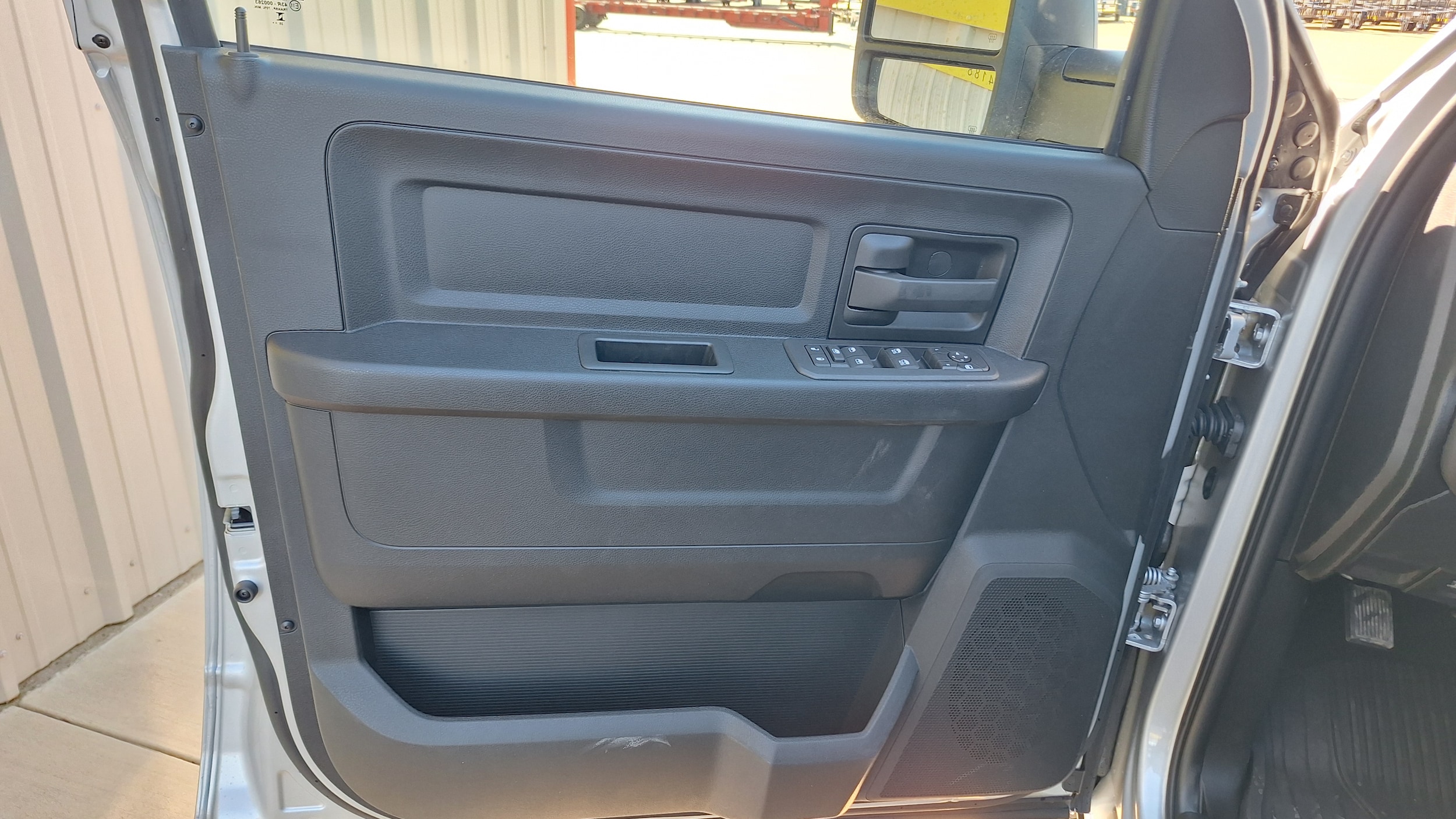 2026 RAM 2500 Tradesman - Photo 10