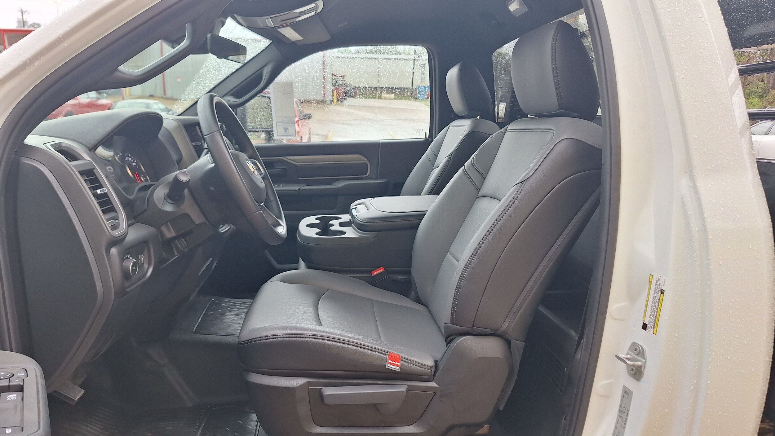 2026 RAM 3500 Chassis Tradesman - Photo 12