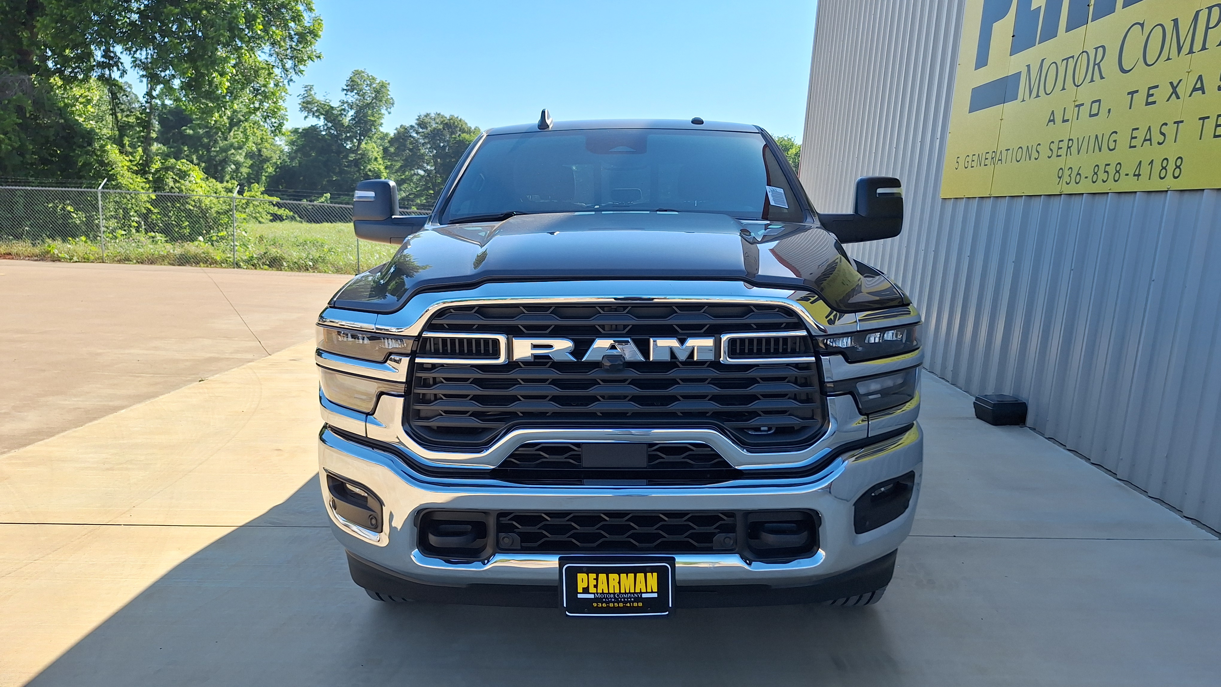 New 2026 Ram 2500 TRADESMAN CREW CAB 4X4 6'4 BOX Pickup