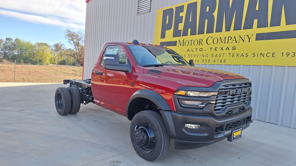 New 2026 Ram 5500 Chassis Cab 5500 TRADESMAN CHASSIS REGULAR CAB 4X4 60' CA Pickup