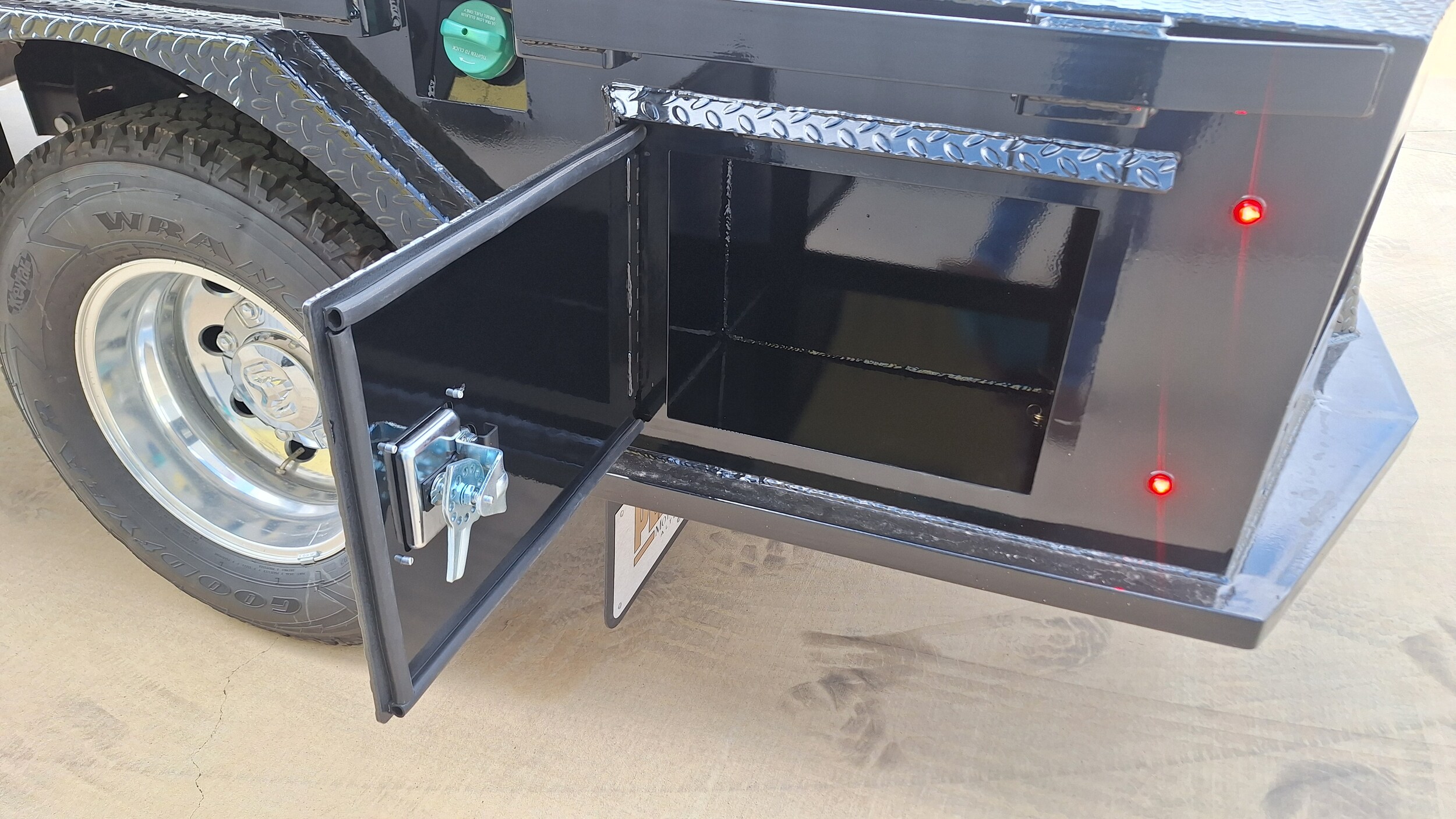 2026 RAM 3500 Chassis Tradesman - Photo 12