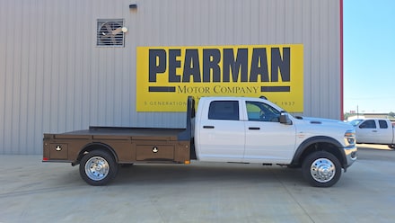 2025 Ram 5500 Chassis Cab 5500 TRADESMAN CHASSIS CREW CAB 4X4 84' CA Pickup SG592209
