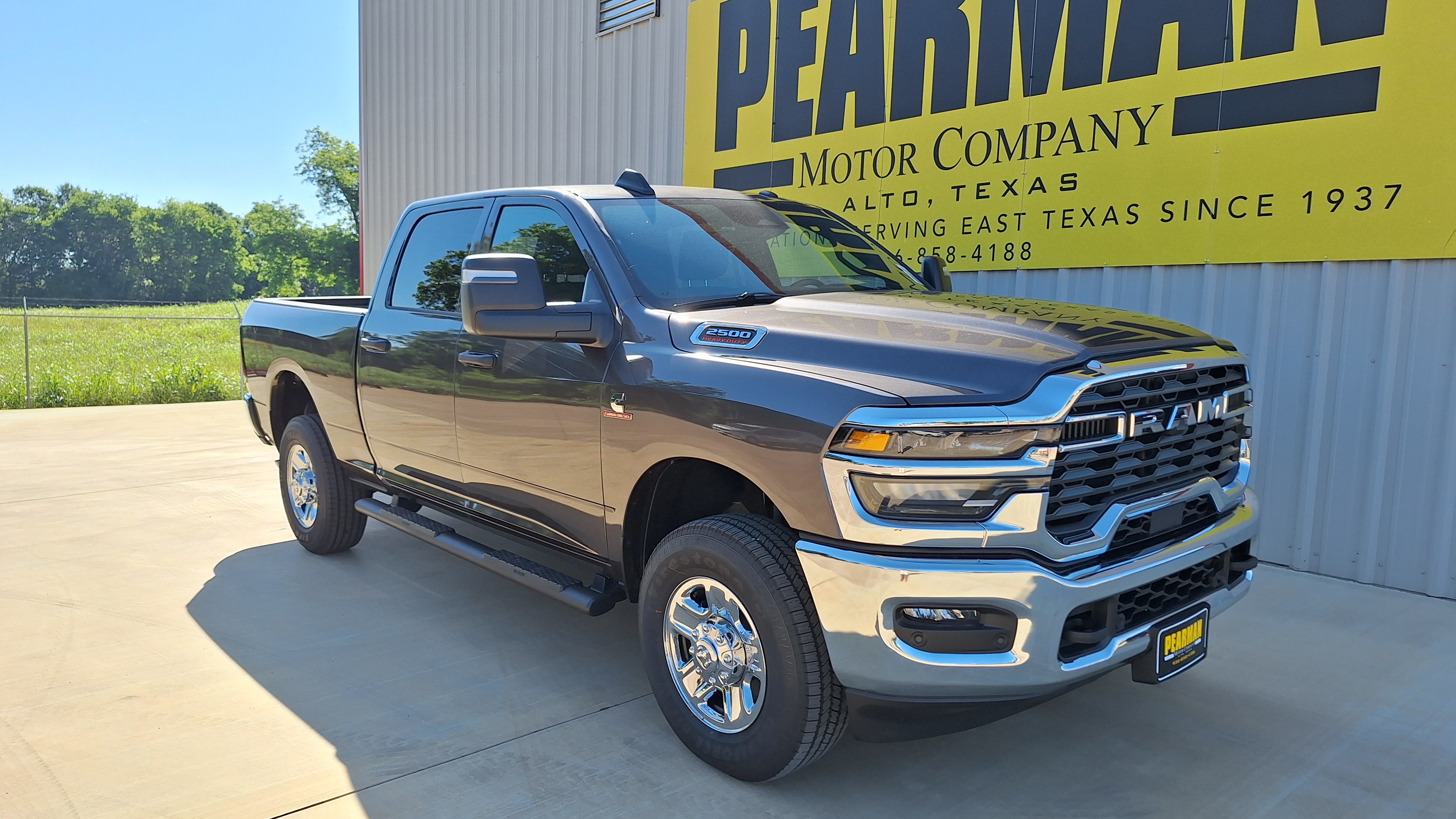 New 2026 Ram 2500 TRADESMAN CREW CAB 4X4 6'4 BOX Pickup