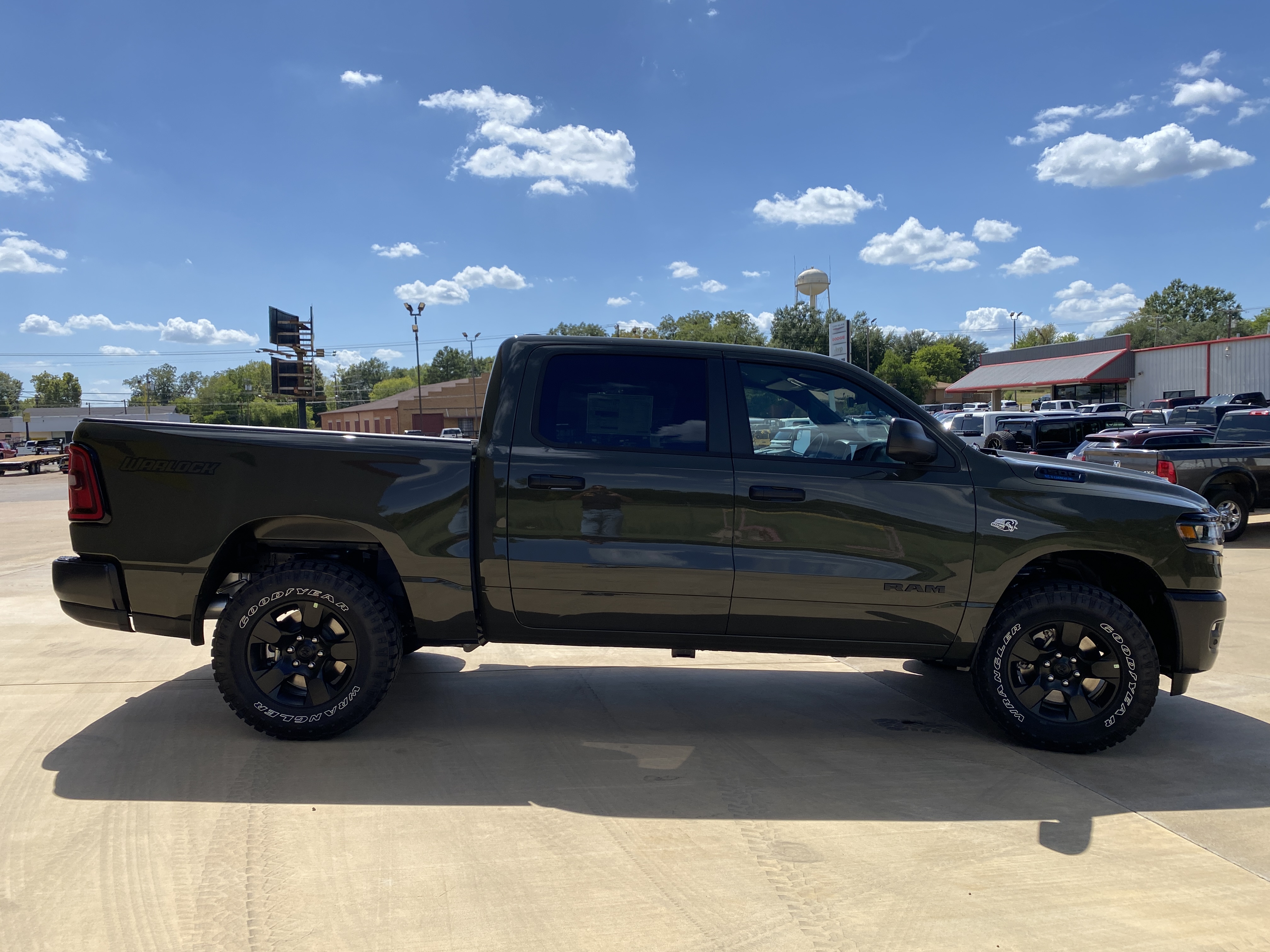 New Commercial Vehicles  2026 Ram 1500 WARLOCK CREW CAB 4X4 5'7 BOX Pickup 1C6SRFGT6TN425092 for sale in Alto, TX