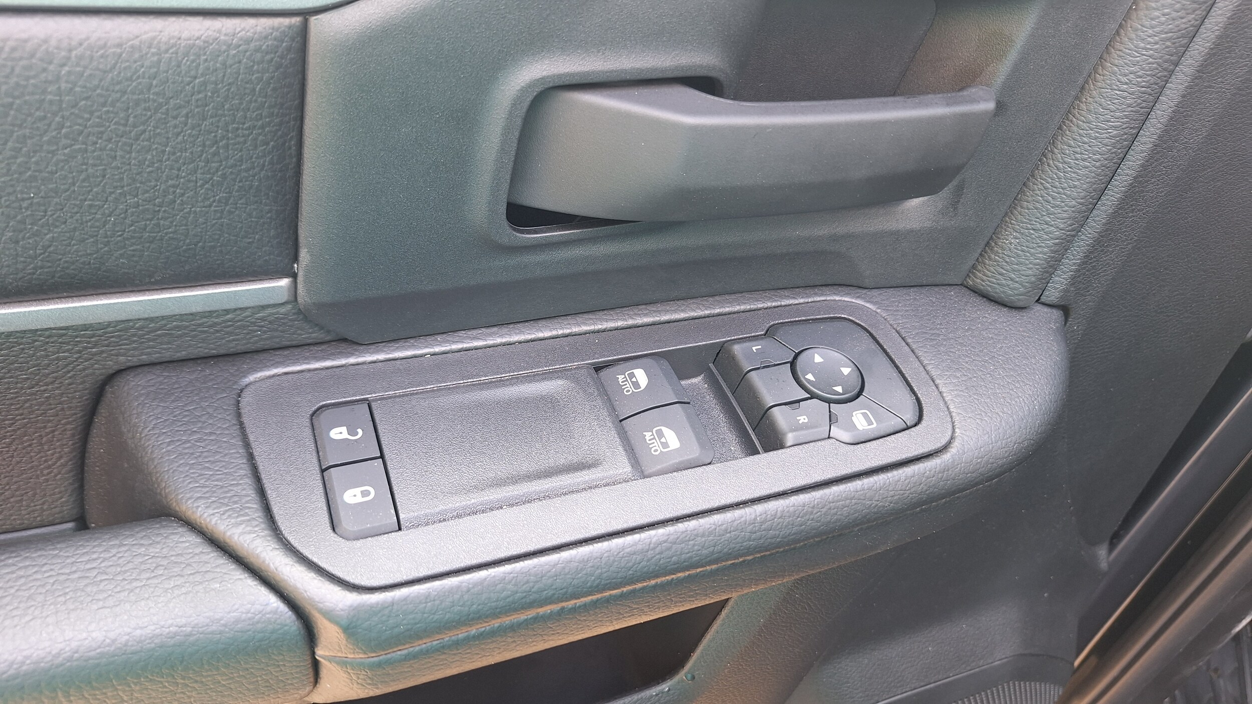 2026 RAM 3500 Chassis Tradesman - Photo 15
