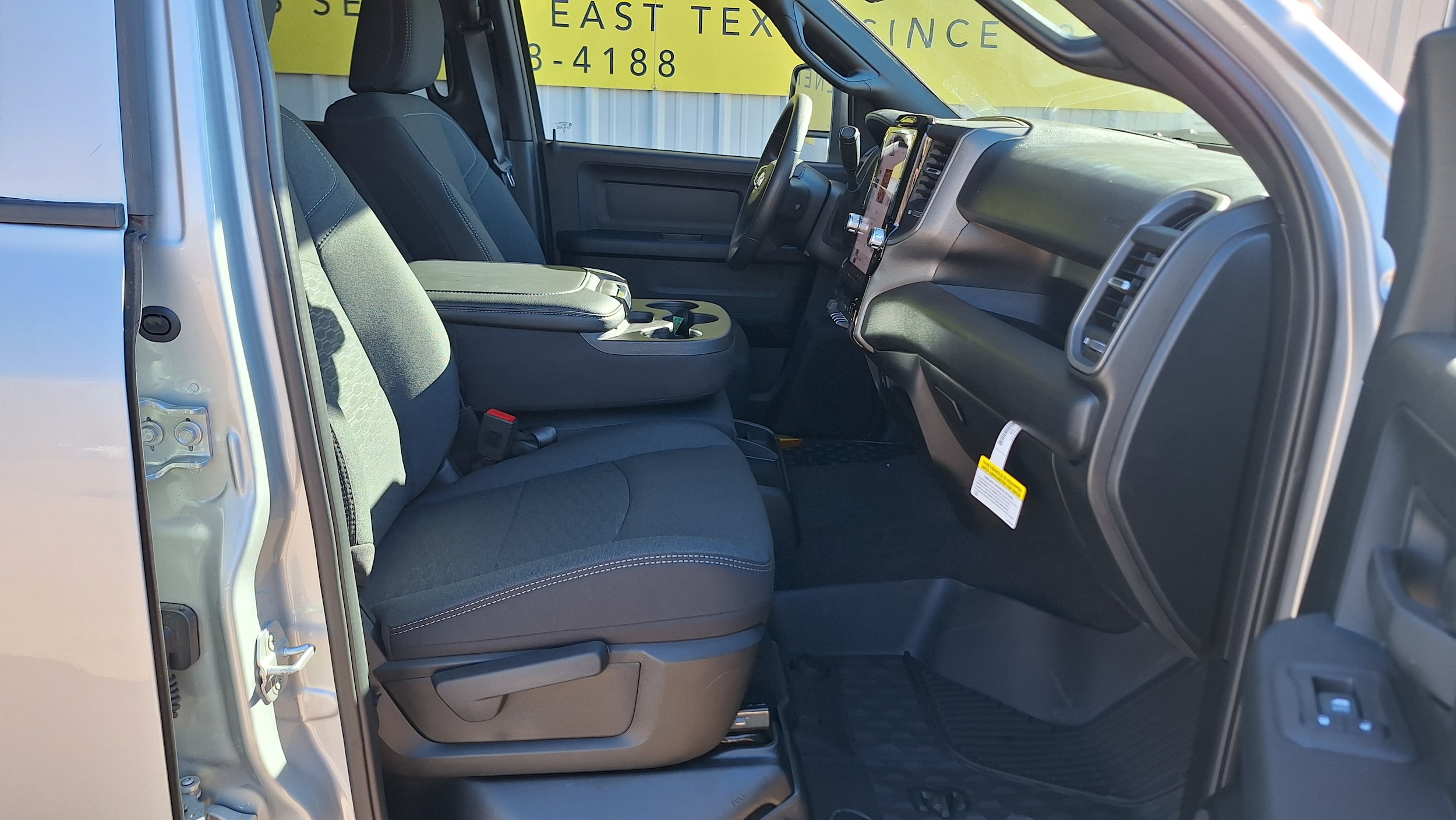 2026 RAM 2500 Tradesman - Photo 9