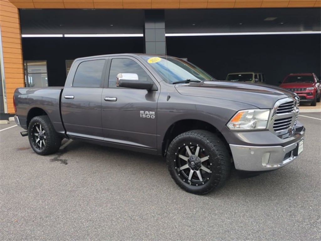 Used 2017 Ram 1500 SLT Truck Crew Cab