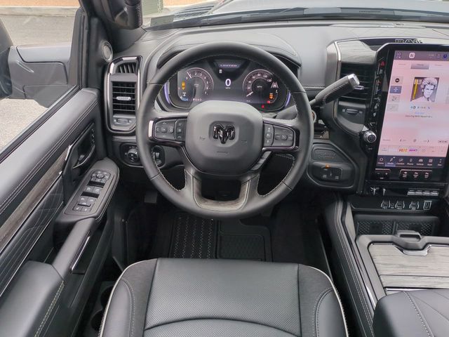 2025 RAM 3500 Limited - Photo 16