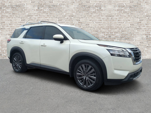 2023 Nissan Pathfinder SL SUV