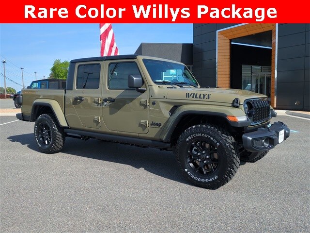 2025 Jeep Gladiator Sport photo 2