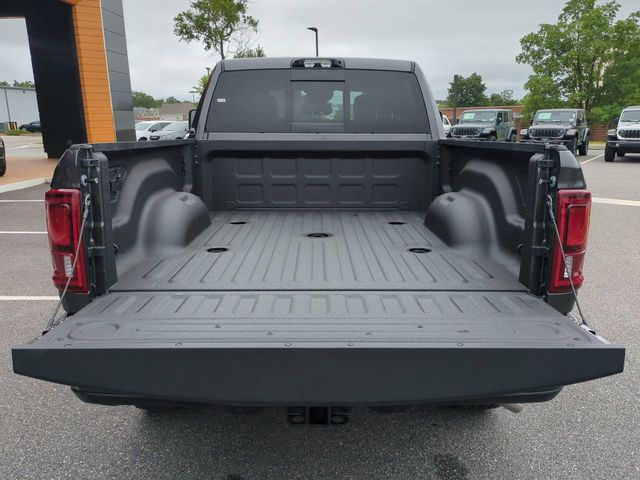 2025 RAM 3500 Limited - Photo 13