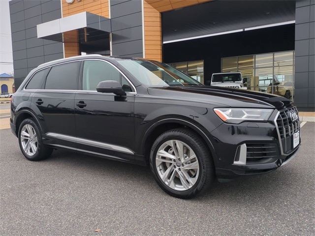 2020 Audi Q7 Premium Plus's photo