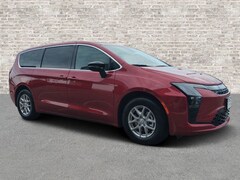2027 Chrysler Pacifica Select Passenger Van