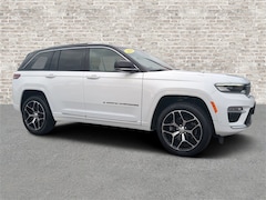 2022 Jeep Grand Cherokee Summit SUV
