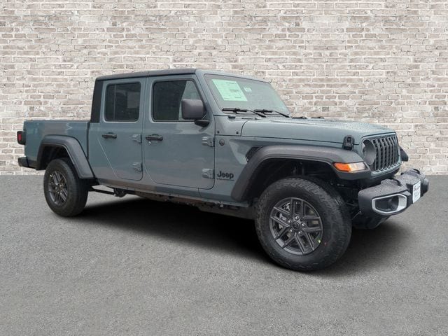 2026 Jeep Gladiator Sport Auto's photo