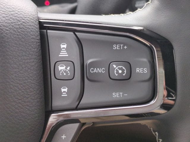 2025 RAM 3500 Limited - Photo 27
