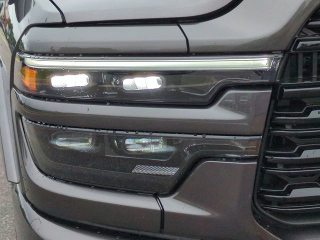 2025 RAM 3500 Limited - Photo 10