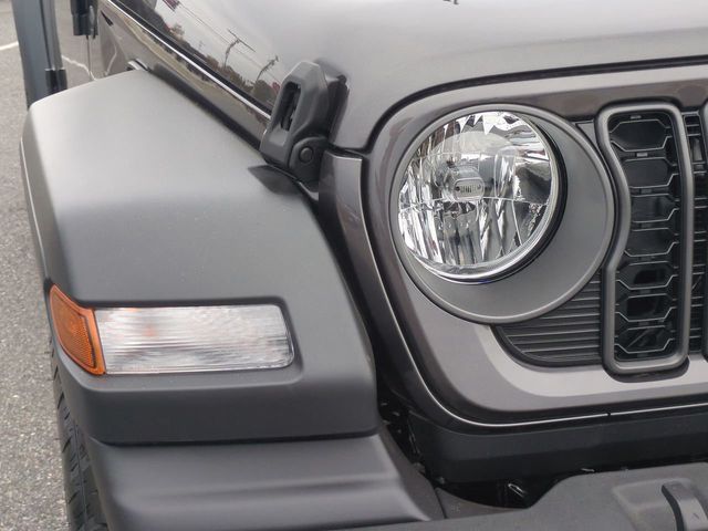 2026 Jeep Wrangler 4-Door Sport - Photo 10