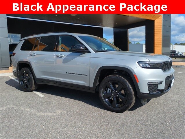 2025 Jeep Grand Cherokee L photo 2