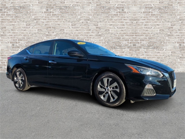 2019 Nissan Altima S's photo