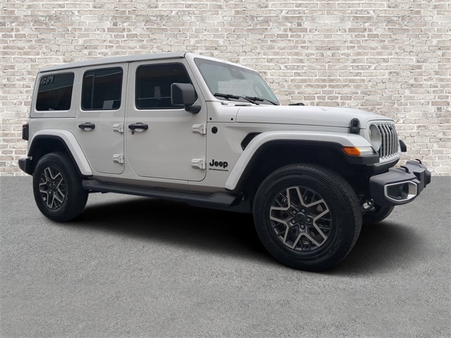2026 Jeep Wrangler 4-Door Sahara's photo