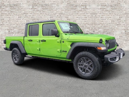 2025 Jeep Gladiator Sport Pickup