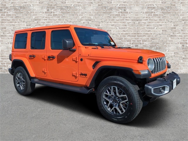 2025 Jeep Wrangler 4-Door Sahara's photo