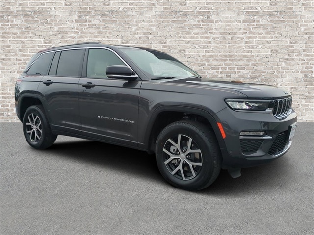2025 Jeep Grand Cherokee Limited's photo