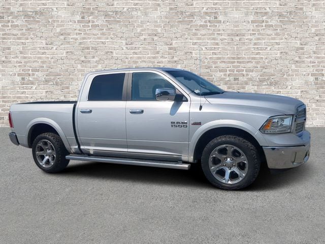 2016 RAM 1500 Laramie 4x4 Crew Cab 5'7's photo
